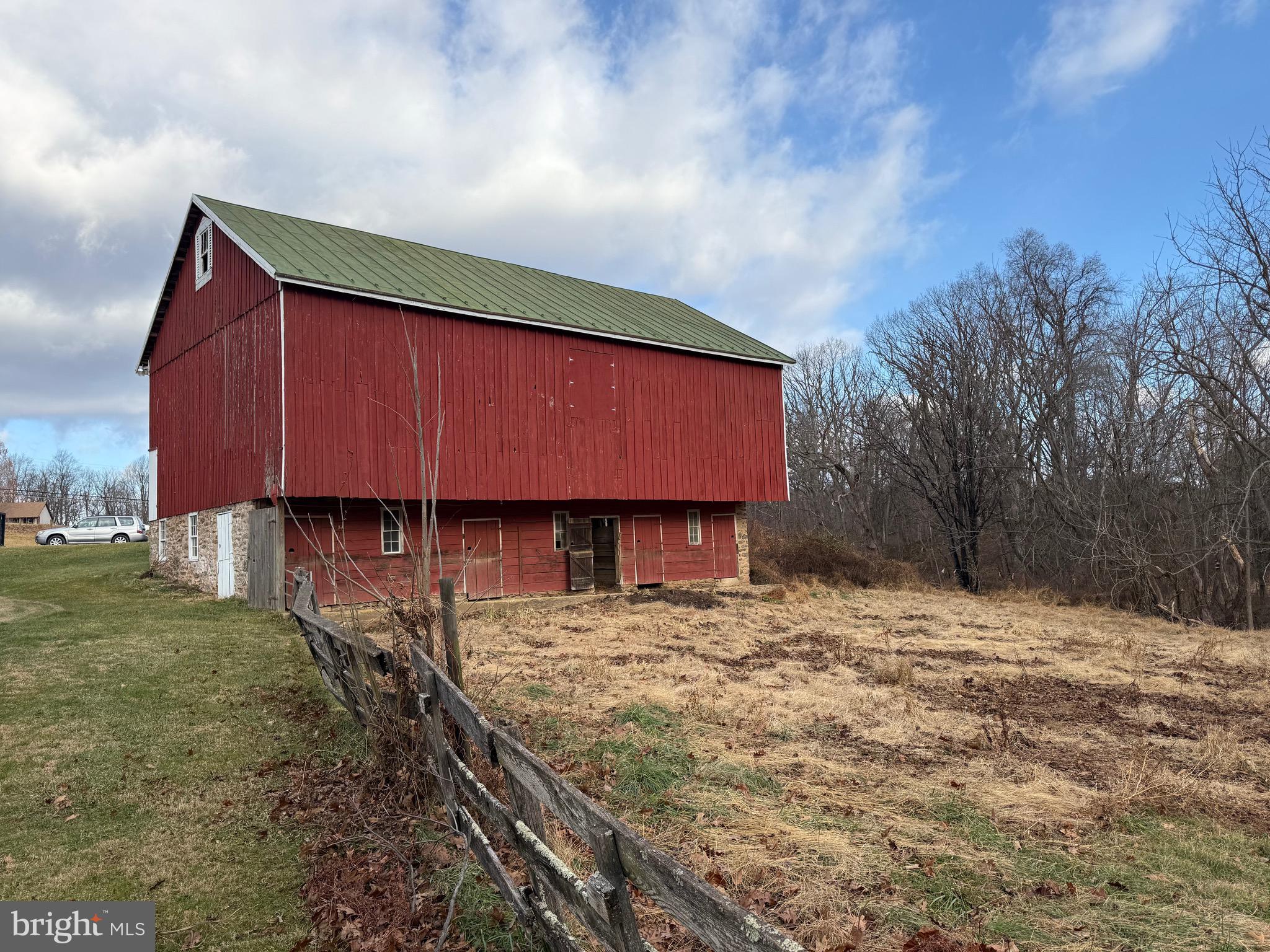 4047 Ridge Road Westminster, MD 21157 - Photo 5 of 33