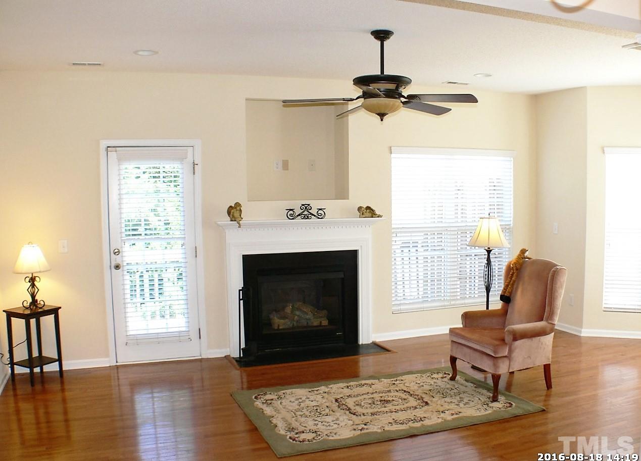3018 Winding Waters Way Raleigh, NC 27614 - Photo 3 of 25 Gallery Image 3