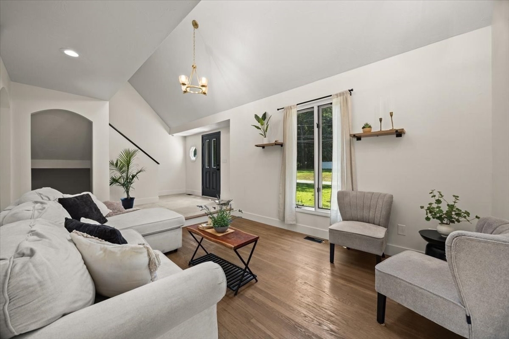 46 Old Powder House Road Lakeville, MA 02347 - Photo 15 of 40 Gallery Image 15