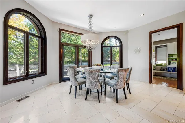 $18,000 | 25 Edgewater Lane, Great Neck, NY 11023