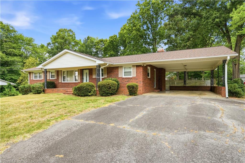 717 Corjon Road Kernersville, NC 27284 - Photo 2 of 48