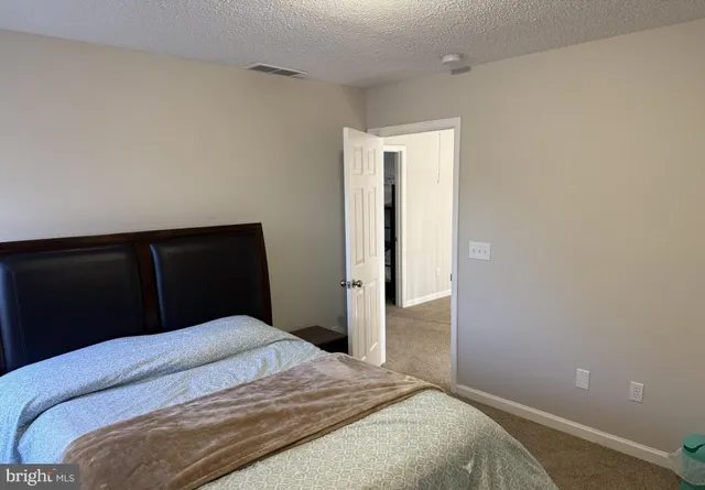 $3,700 | 90 Atlantis Avenue, Manahawkin, NJ 08050