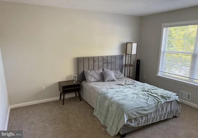 $3,700 | 90 Atlantis Avenue, Manahawkin, NJ 08050