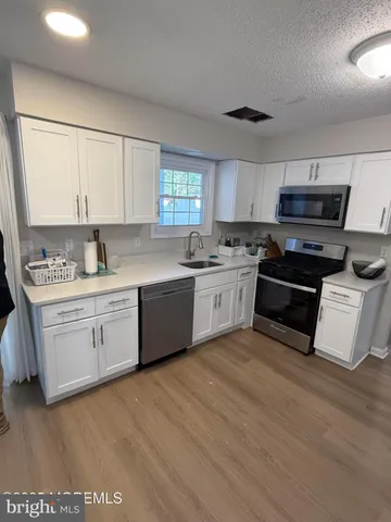 $3,700 | 90 Atlantis Avenue, Manahawkin, NJ 08050