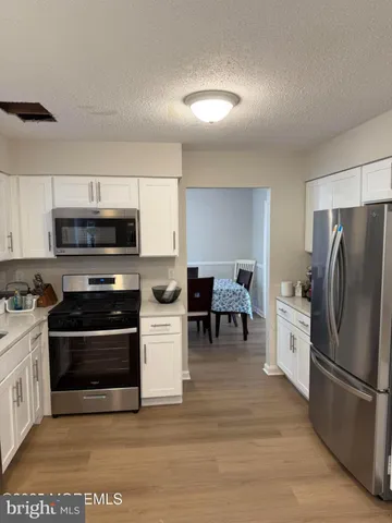 $3,700 | 90 Atlantis Avenue, Manahawkin, NJ 08050