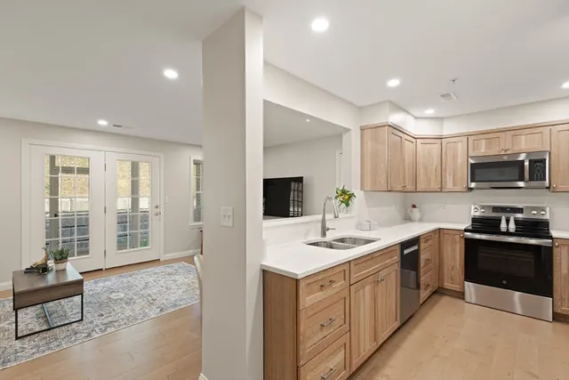 $544,900 | 6 Masi Meadow Lane, Unit B, Middleton, MA 01949