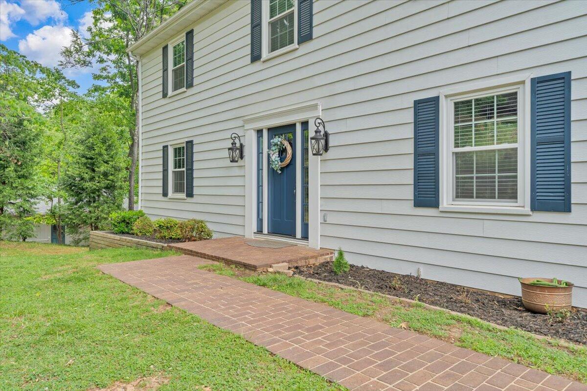 2704 Summit Ridge Road Northeast Roanoke, VA 24012 - Photo 2 of 82 02-MIB04206