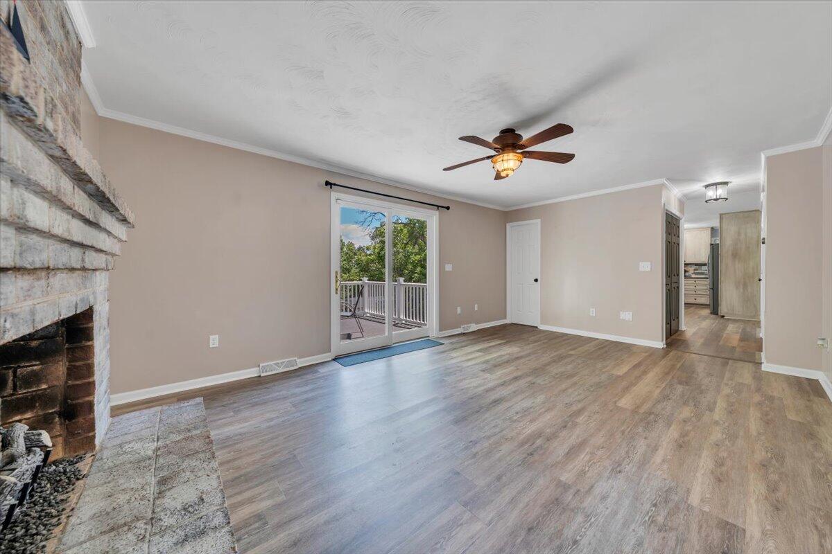 2704 Summit Ridge Road Northeast Roanoke, VA 24012 - Photo 25 of 82 25-MIB04050