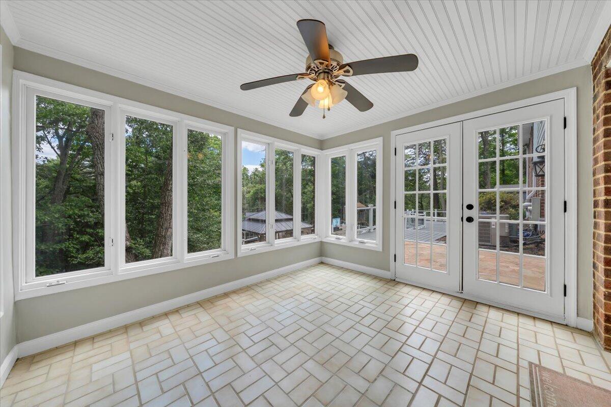 2704 Summit Ridge Road Northeast Roanoke, VA 24012 - Photo 61 of 82 61-MIB04152