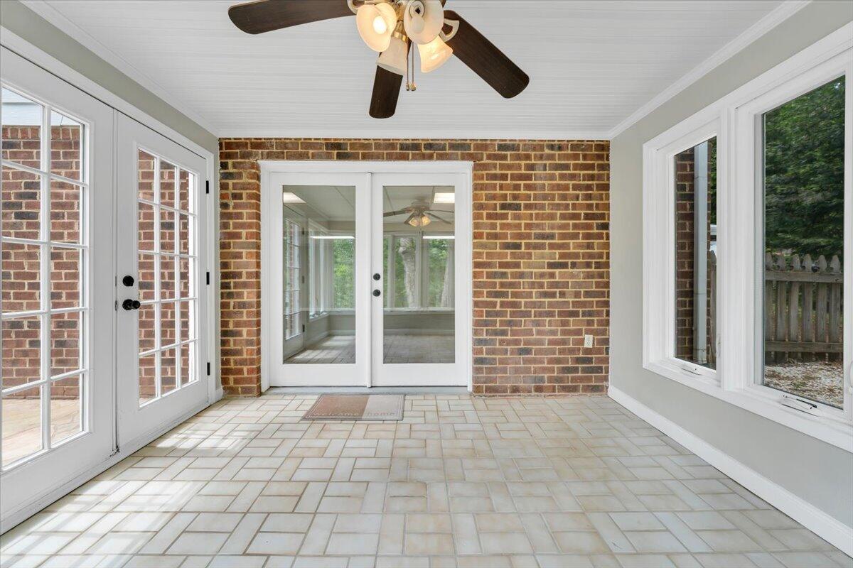 2704 Summit Ridge Road Northeast Roanoke, VA 24012 - Photo 62 of 82 62-MIB04155