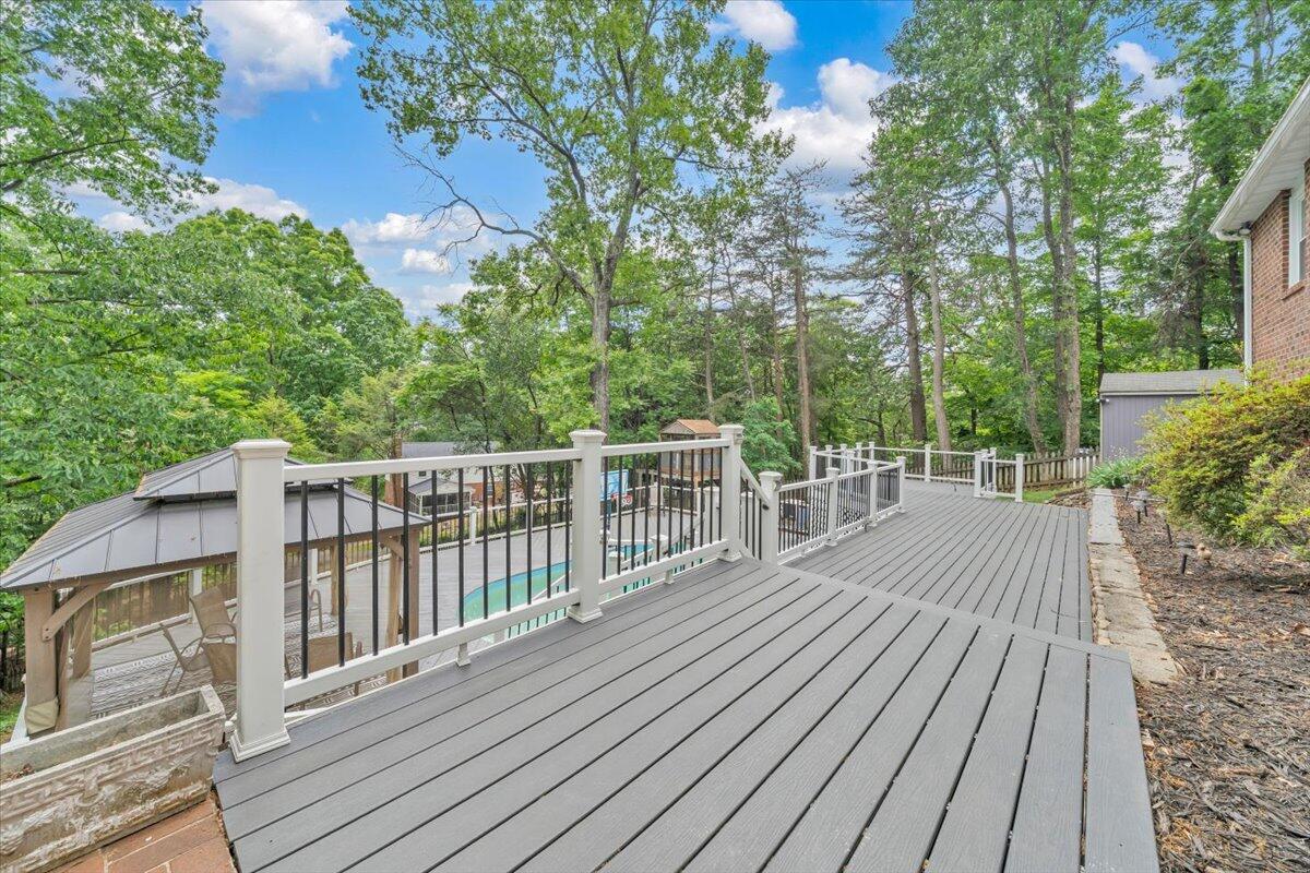 2704 Summit Ridge Road Northeast Roanoke, VA 24012 - Photo 65 of 82 65-MIB04176