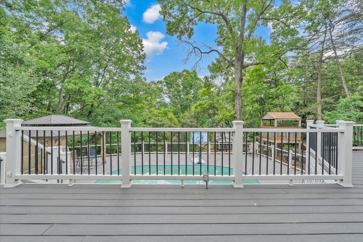 2704 Summit Ridge Road Northeast Roanoke, VA 24012 - Photo 68 of 82 68-MIB04185