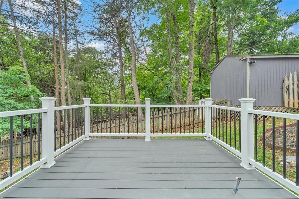 2704 Summit Ridge Road Northeast Roanoke, VA 24012 - Photo 69 of 82 69-MIB04188