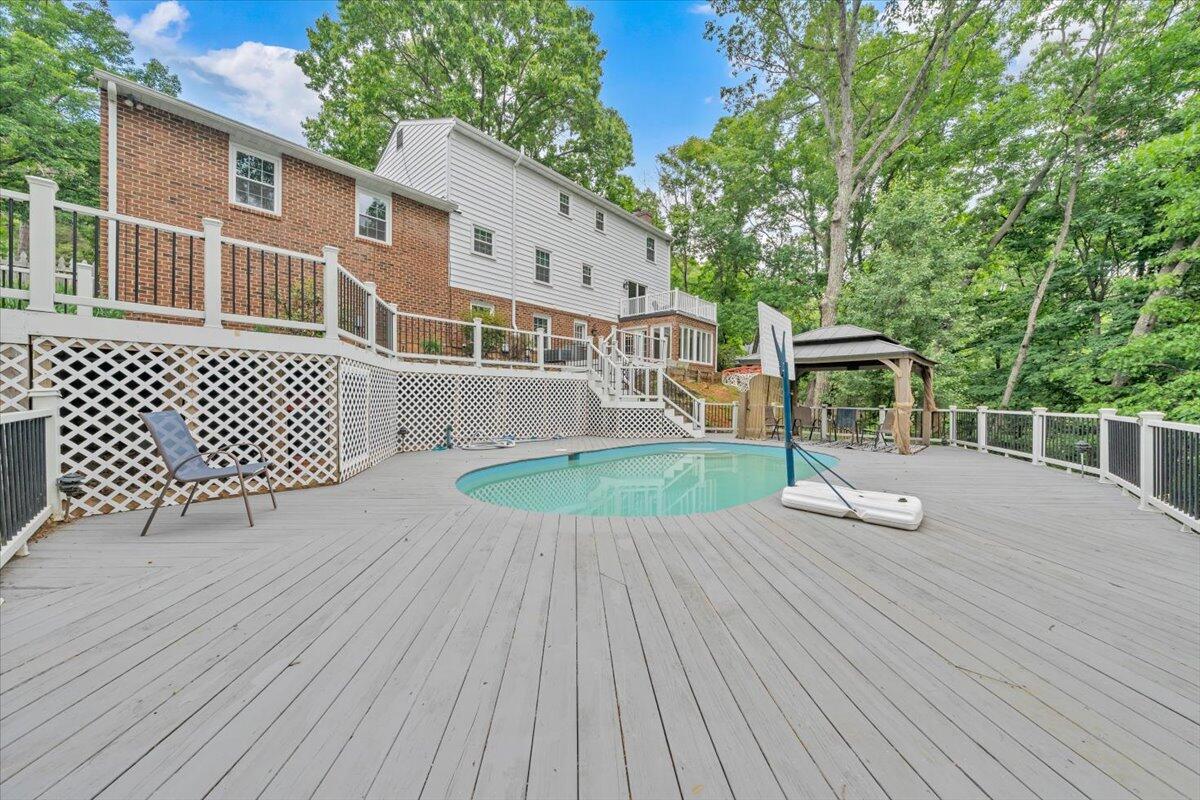 2704 Summit Ridge Road Northeast Roanoke, VA 24012 - Photo 72 of 82 72-MIB04197