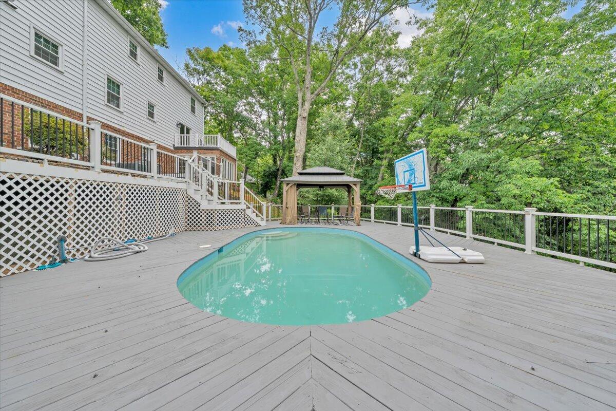2704 Summit Ridge Road Northeast Roanoke, VA 24012 - Photo 73 of 82 73-MIB04200