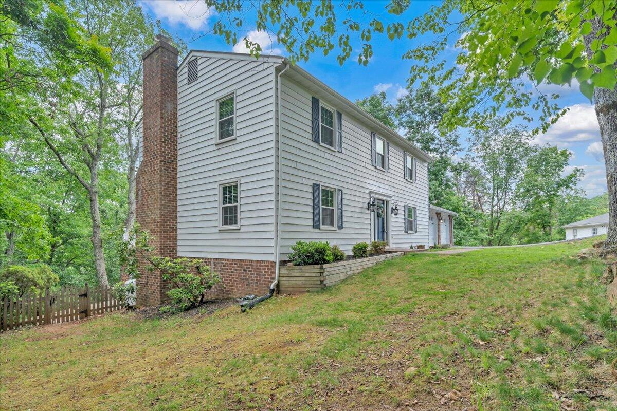 2704 Summit Ridge Road Northeast Roanoke, VA 24012 - Photo 74 of 82 74-MIB04227