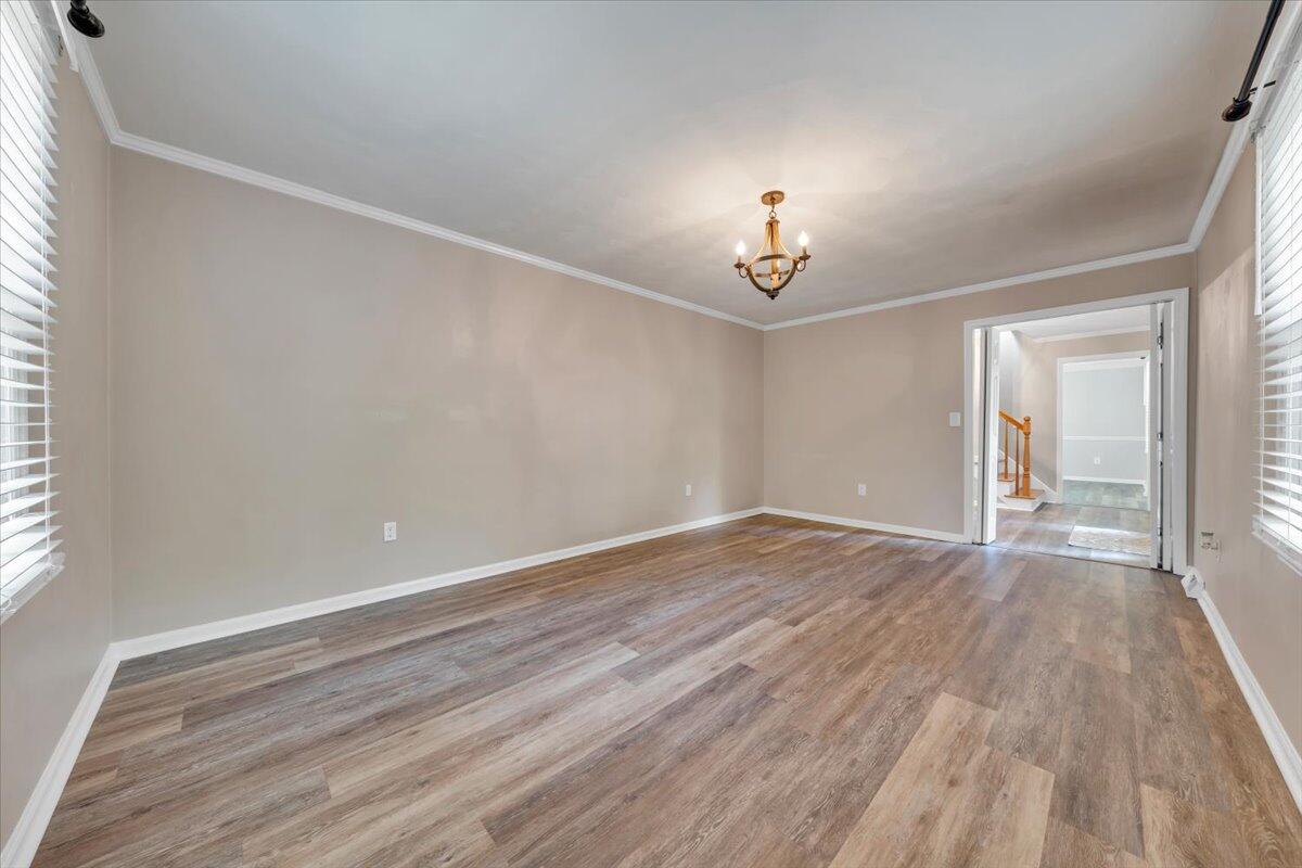 2704 Summit Ridge Road Northeast Roanoke, VA 24012 - Photo 8 of 82 08-MIB03999