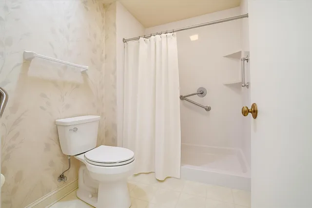 $289,900 | 5445 Wild Cherry Circle, Greendale, WI 53129