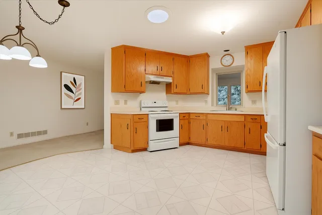 $289,900 | 5445 Wild Cherry Circle, Greendale, WI 53129