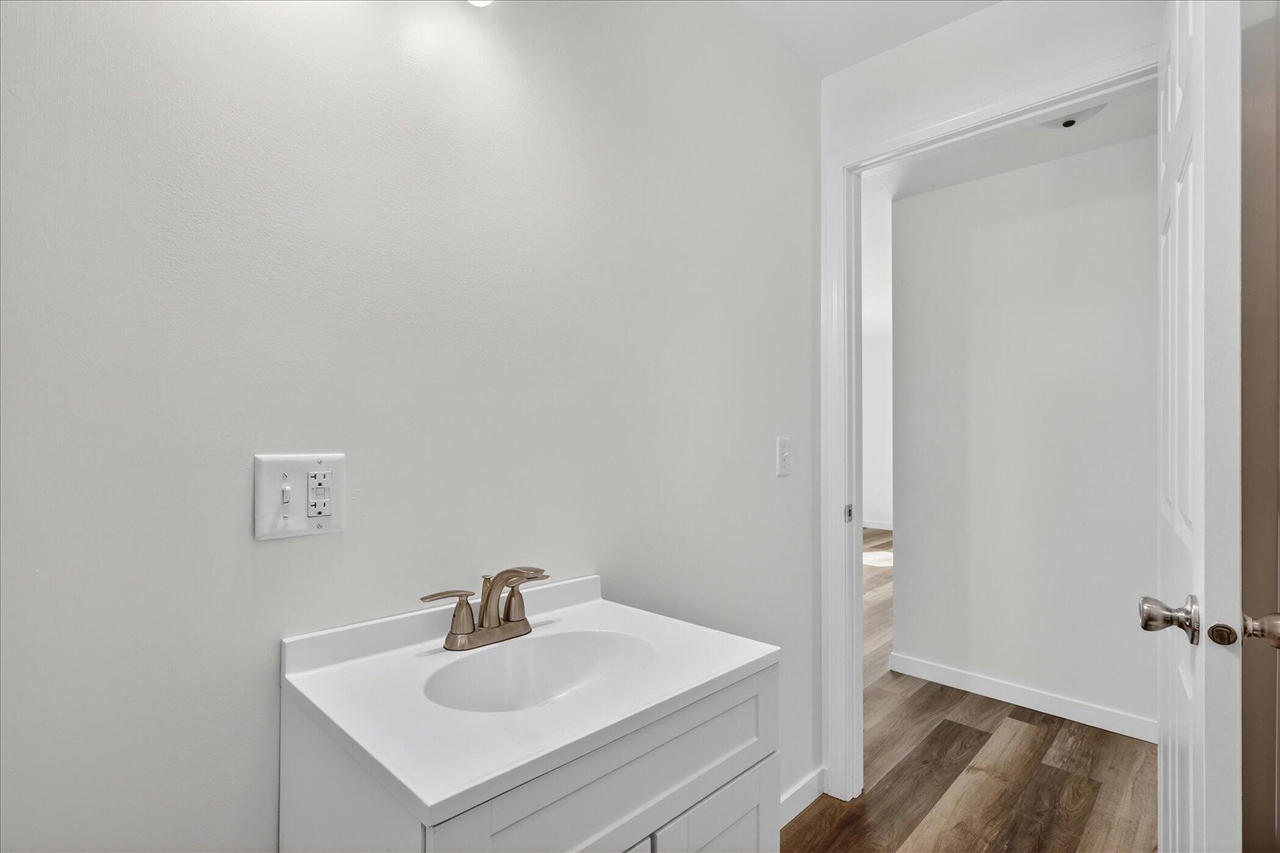 1387 East Riverside Drive Ionia, MI 48846 - Photo 56 of 60