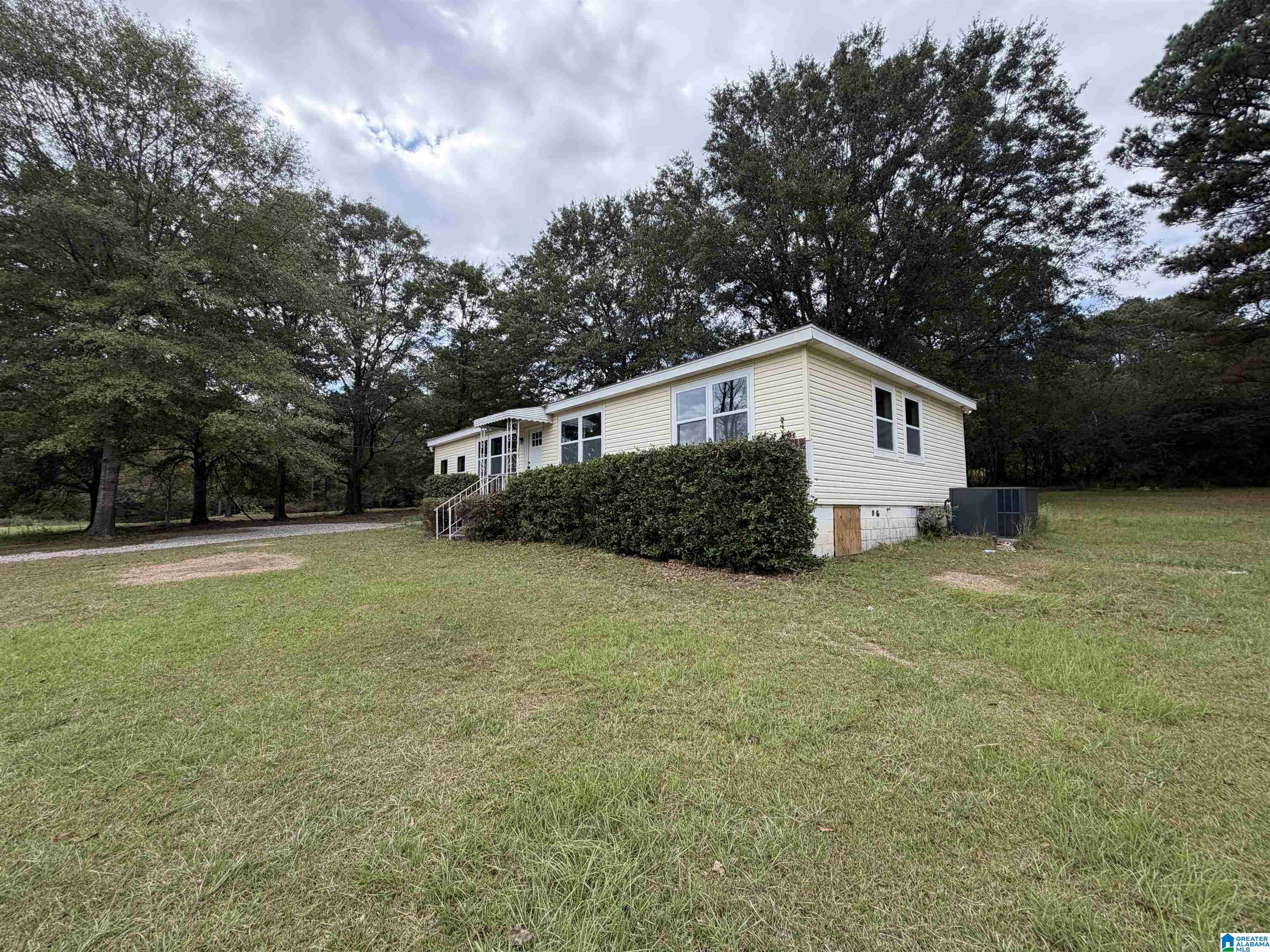 240 Tumblin Road Warrior, AL 35180 - Photo 26 of 28