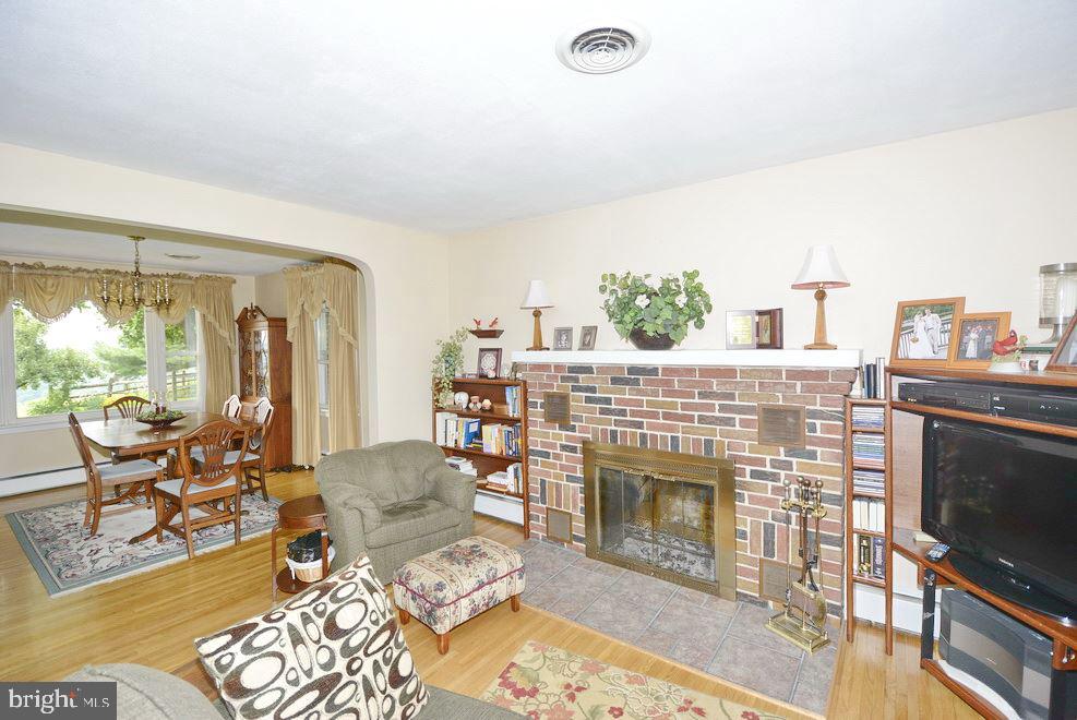 132 Shorbs Hill Road Hanover, PA 17331 - Photo 3 of 36 Gallery Image 3