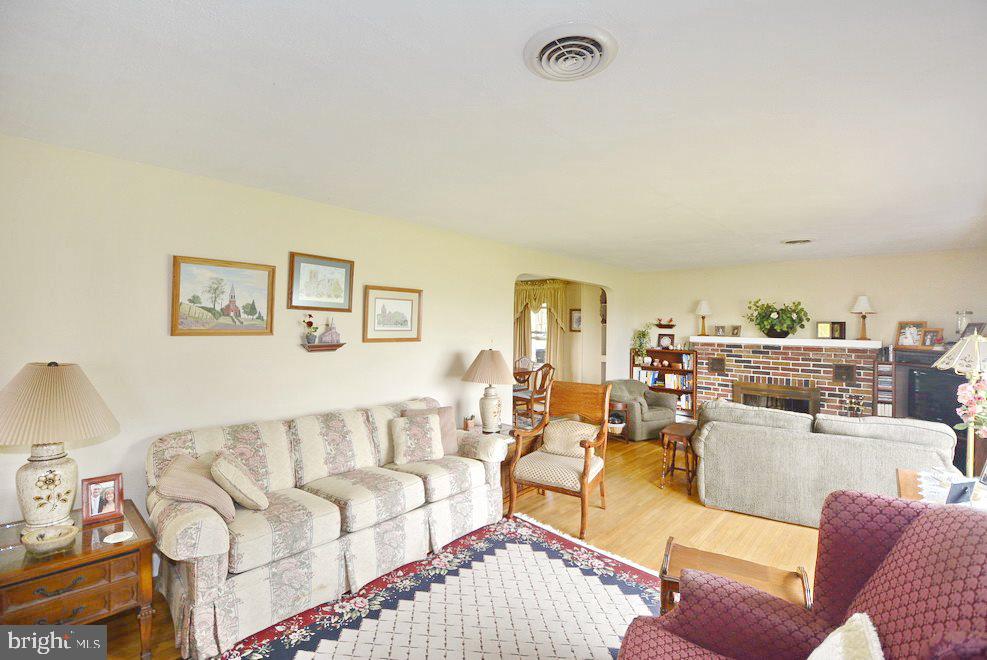 132 Shorbs Hill Road Hanover, PA 17331 - Photo 5 of 36 Gallery Image 5