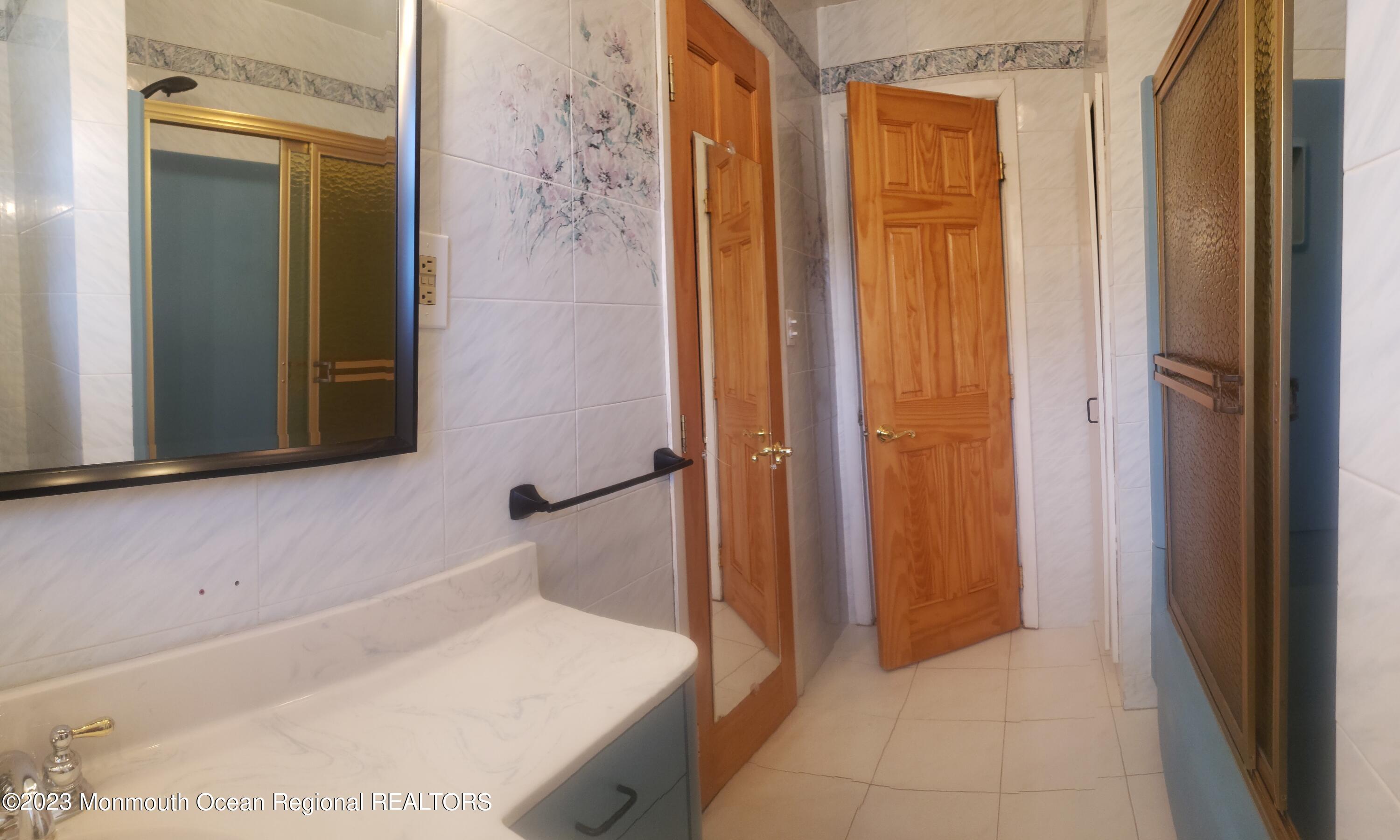 213 Pine Tree Drive Brick, NJ 08723 - Photo 19 of 35 20230916_162523