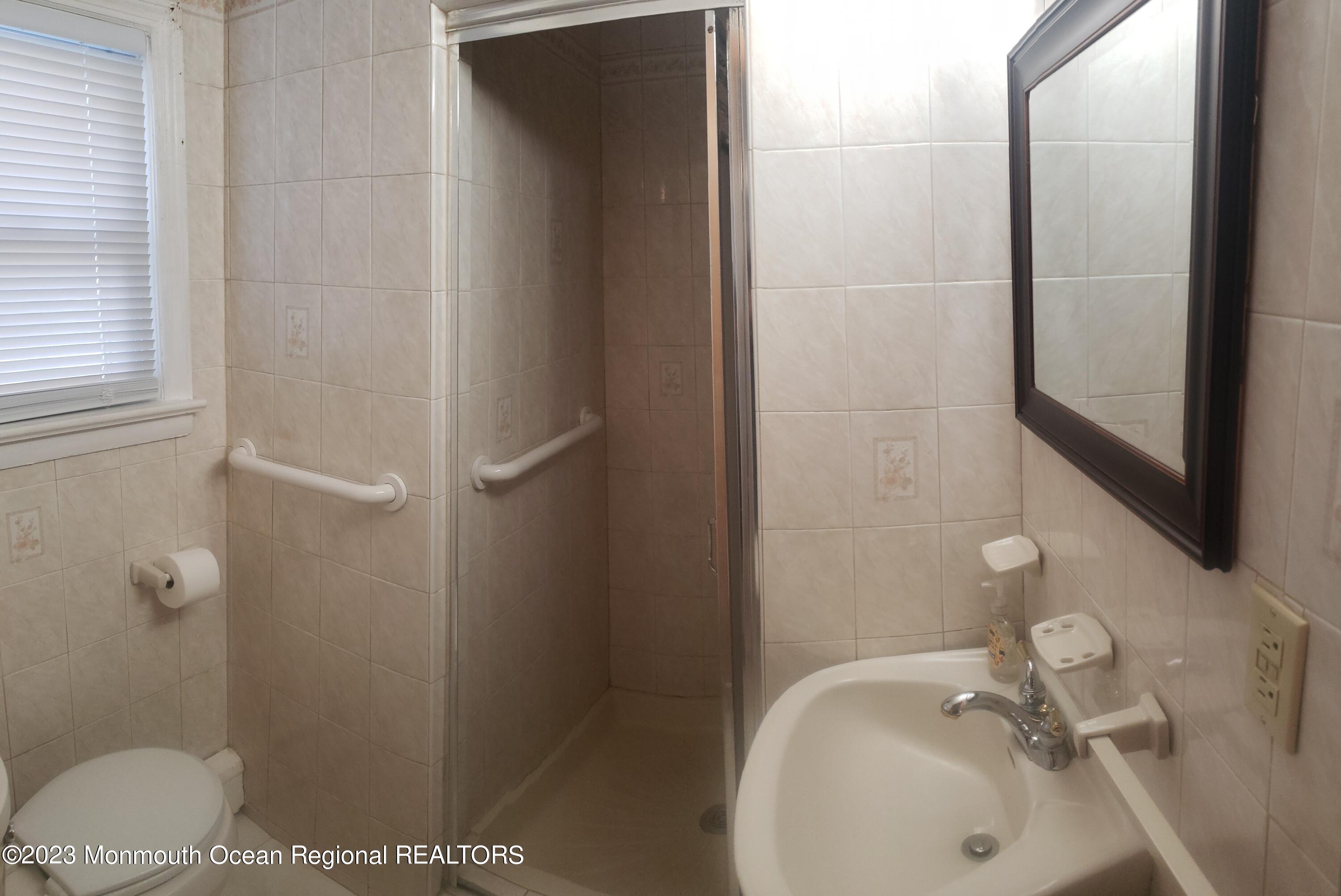 213 Pine Tree Drive Brick, NJ 08723 - Photo 23 of 35 20230916_163011