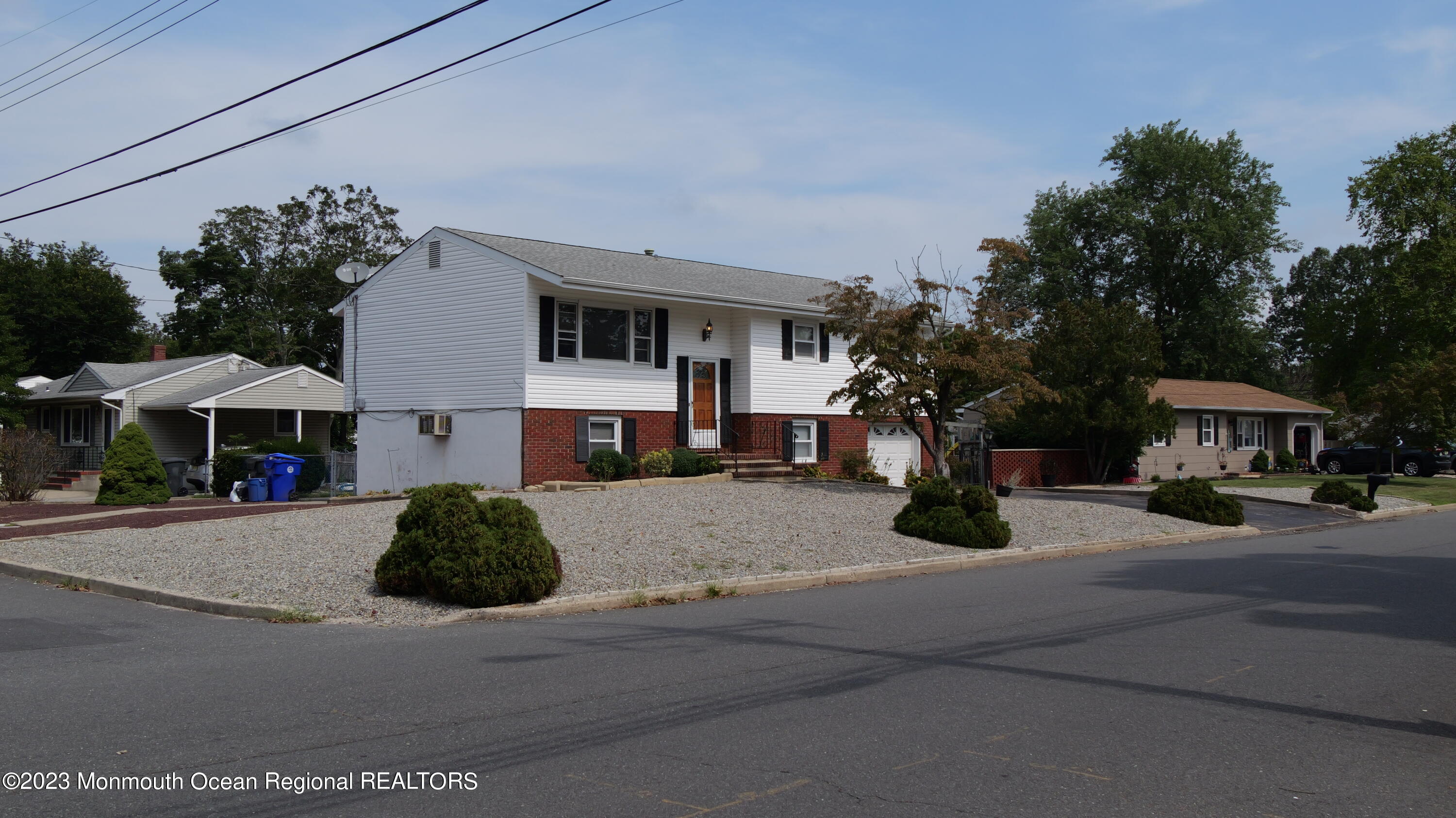 213 Pine Tree Drive Brick, NJ 08723 - Photo 3 of 35 P1000980