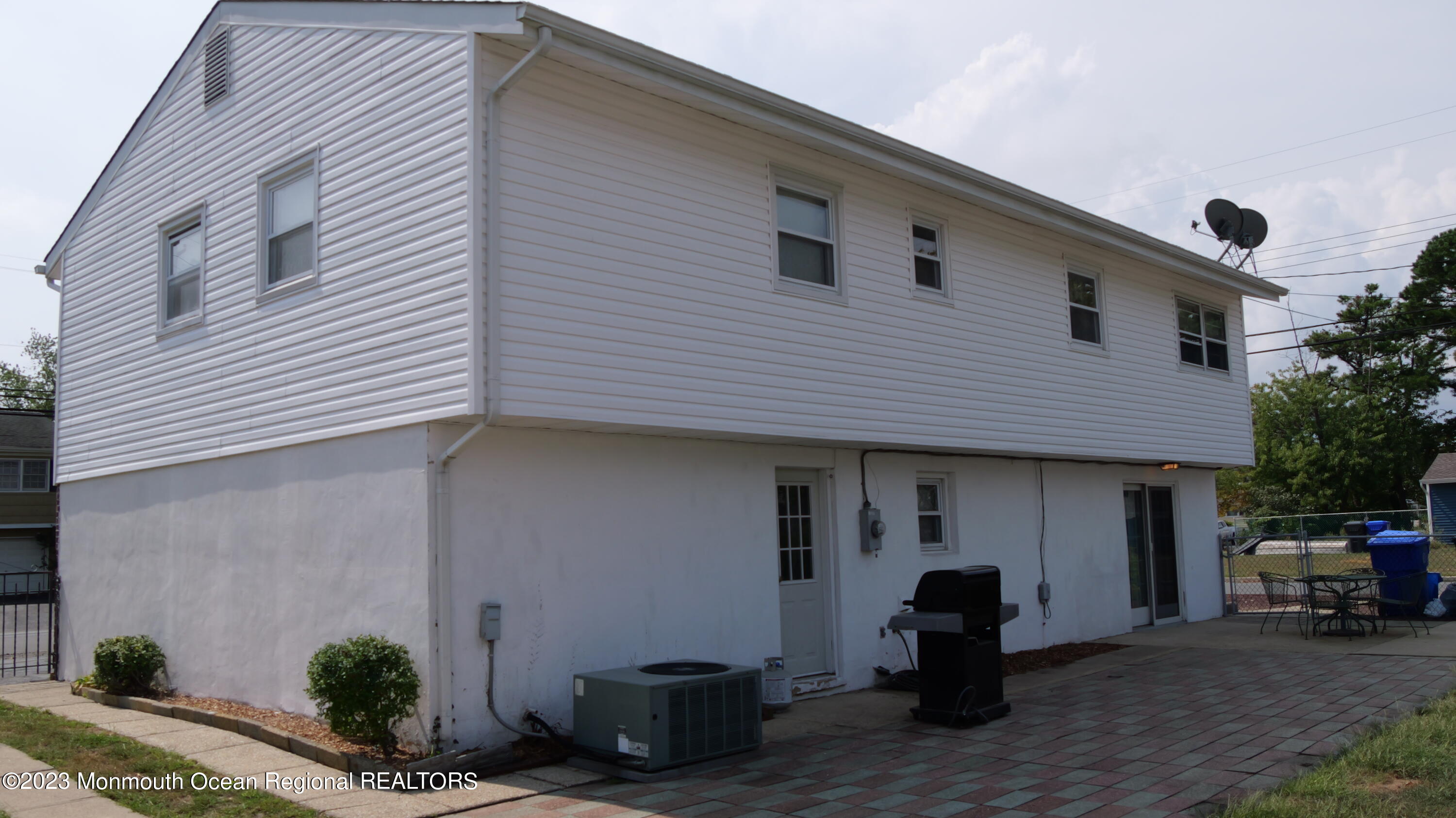 213 Pine Tree Drive Brick, NJ 08723 - Photo 31 of 35 P1000972