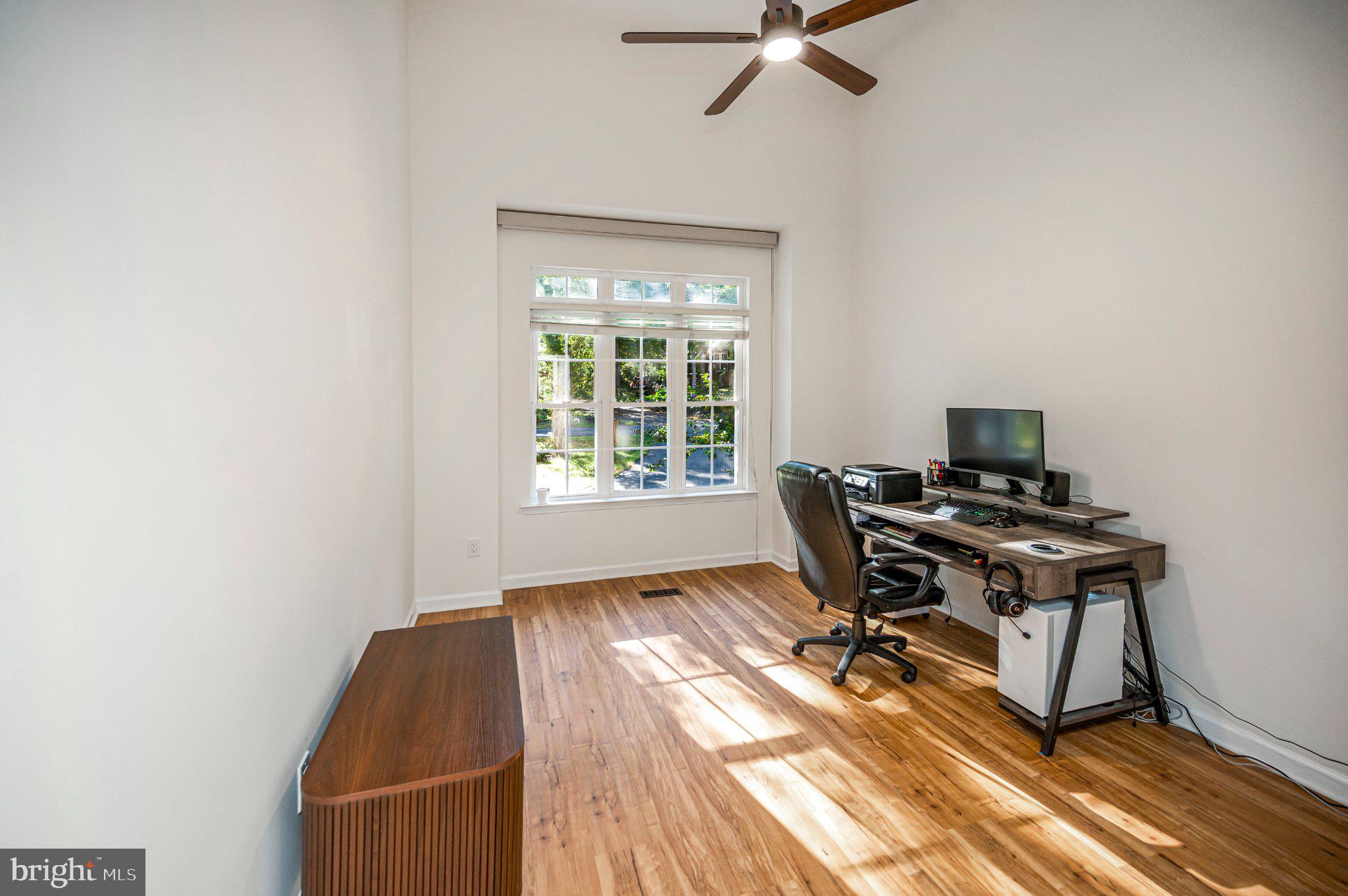 211 Battlefield Road Locust Grove, VA 22508 - Photo 19 of 57 A sunlit office designed to inspire your workday