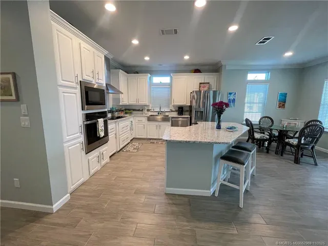 $5,000 | 118 Northeast Bay Drive, Jensen Beach, FL 34957