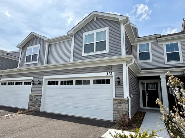 $3,000 | 331 Red Oak Circle, Unit 304, Volo, IL 60020