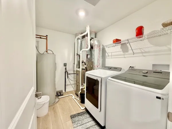 $3,000 | 331 Red Oak Circle, Unit 304, Volo, IL 60020