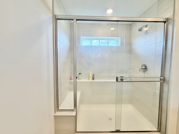 $3,000 | 331 Red Oak Circle, Unit 304, Volo, IL 60020