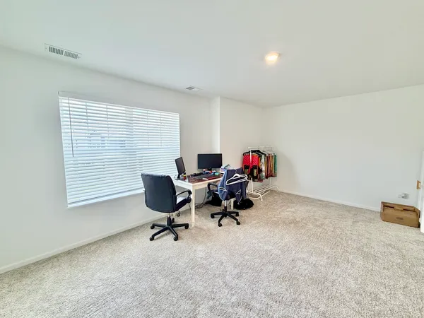 $3,000 | 331 Red Oak Circle, Unit 304, Volo, IL 60020