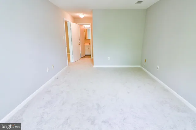 $2,050 | 12902 Churchill Ridge Circle, Unit 28, Germantown, MD 20874