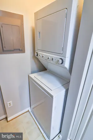 $2,050 | 12902 Churchill Ridge Circle, Unit 28, Germantown, MD 20874