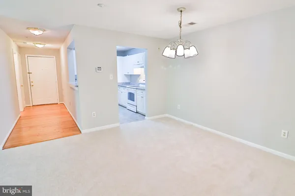 $2,050 | 12902 Churchill Ridge Circle, Unit 28, Germantown, MD 20874