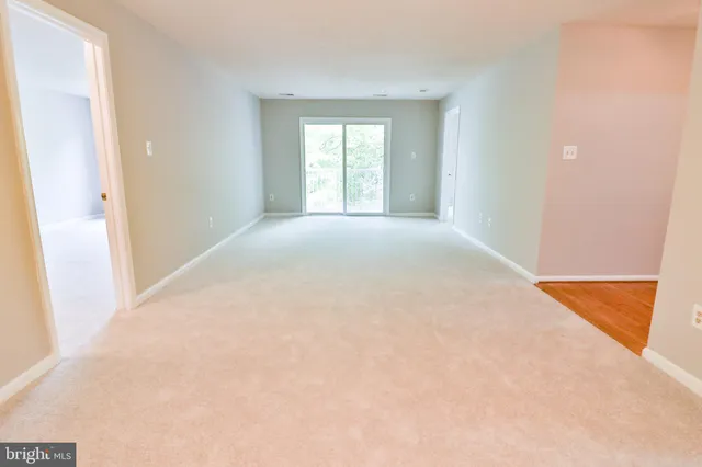 $2,050 | 12902 Churchill Ridge Circle, Unit 28, Germantown, MD 20874