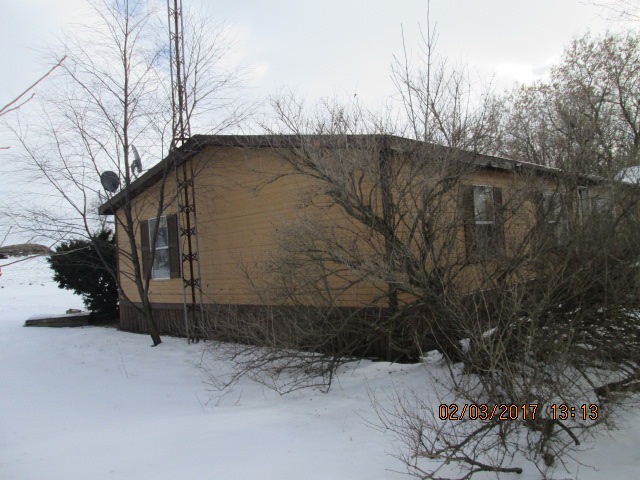 9084 North Leaton Road Clare, MI 48617 - Photo 3 of 13