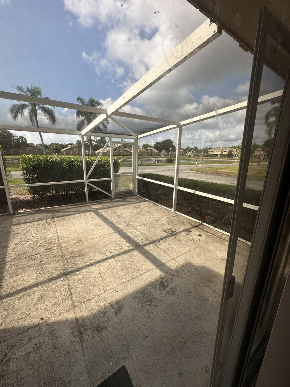 65 Maplecrest Circle Jupiter, FL 33458 - Photo 18 of 31 65maplpatio3