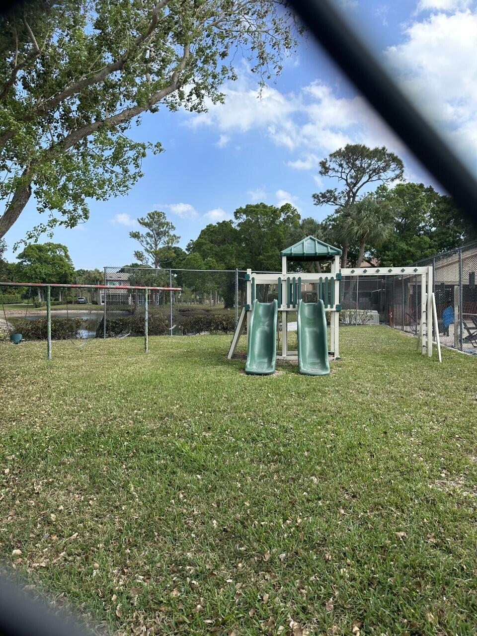 65 Maplecrest Circle Jupiter, FL 33458 - Photo 21 of 31 maplecrest