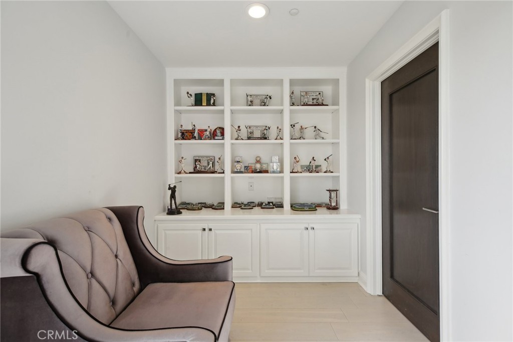 3 Via Pasa San Clemente, CA 92673 - Photo 36 of 55 a bathroom with a toilet tub and a window