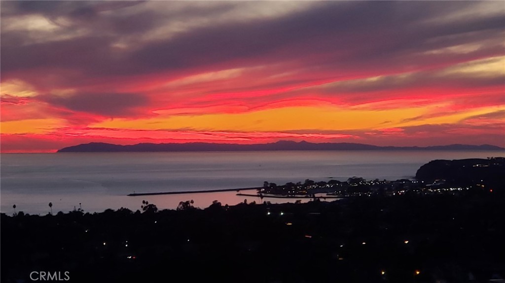 3 Via Pasa San Clemente, CA 92673 - Photo 4 of 55 a view of city and sunset