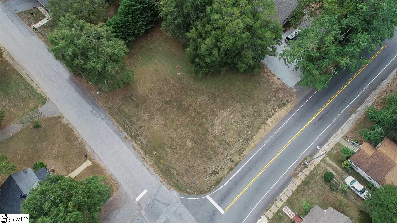 400 Blue Ridge Street Easley, SC 29640 - Photo 2 of 7 Gallery Image 2