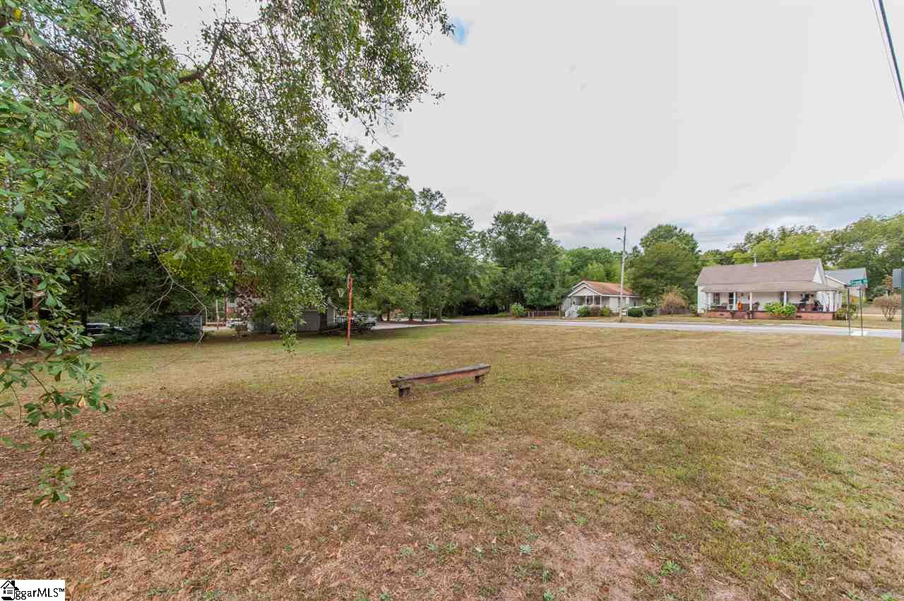 400 Blue Ridge Street Easley, SC 29640 - Photo 5 of 7 Gallery Image 5