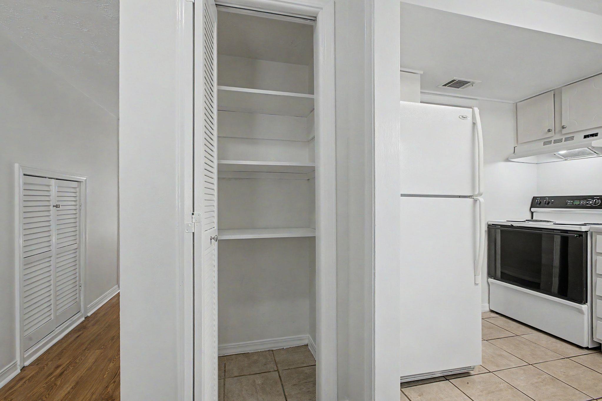 1625 Centerville Road, Unit 10 Tallahassee, FL 32308 - Photo 10 of 54 Gallery Image 10