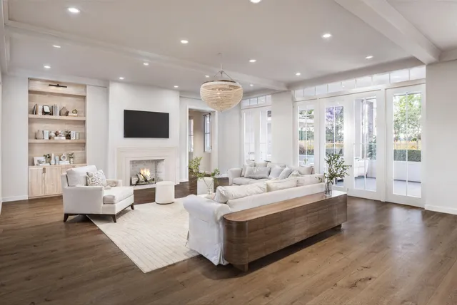 $2,189,000 | 948 McCants Drive, Mount Pleasant, SC 29464